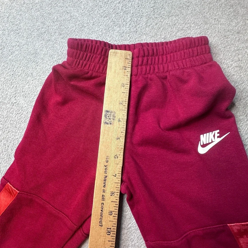 Nike these fleece